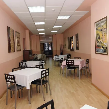 Hostal Cataluña-3